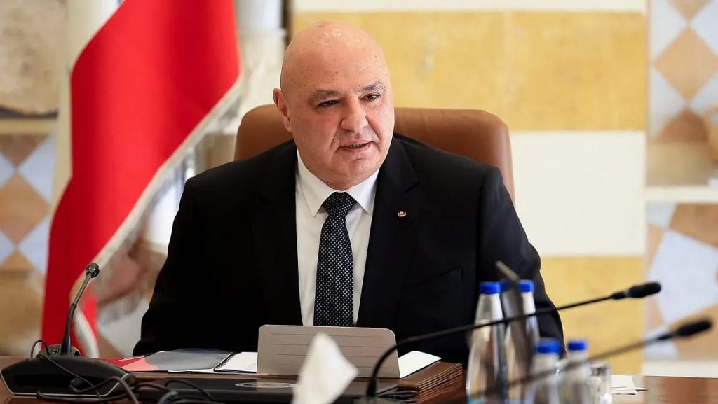 «عون» يشكر «ترامب» على جهود وقف النار ويدعو لتسريع التهدئة في لبنان