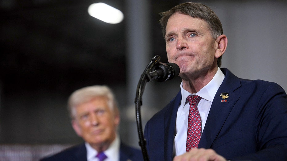 إد جالرين والرئيس دونالد ترامب