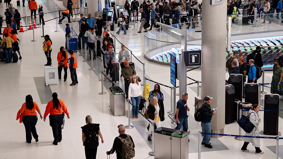 الأمن في مطار جورج بوش الدولي