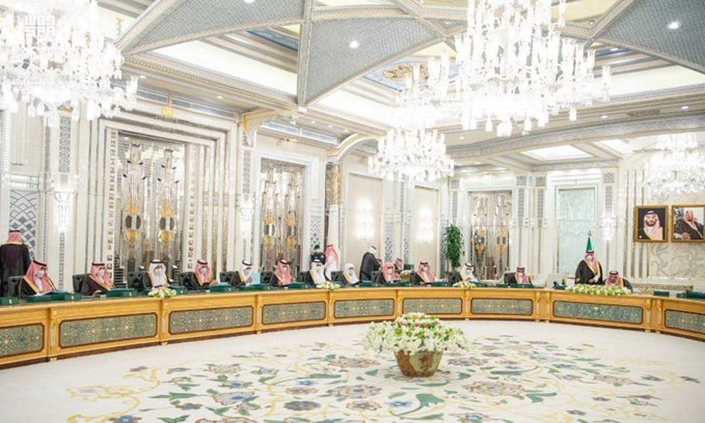 مجلس الوزراء يشيد بالقدرات العالية للقوات المسلحة في الدفاع عن الوطن
