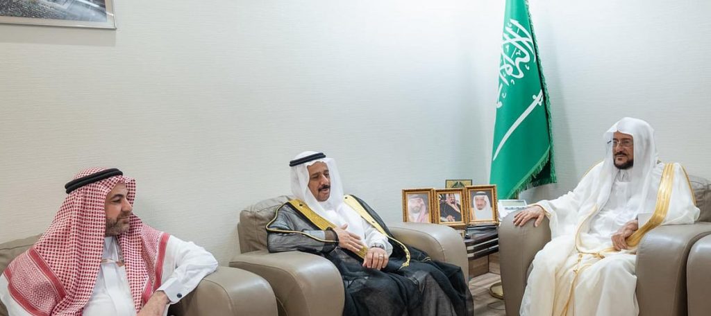 بلقاء مع علماء بمشعر منى.. وزير الشؤون الإسلامية يؤكد أهمية الوسطية قولا وعملا