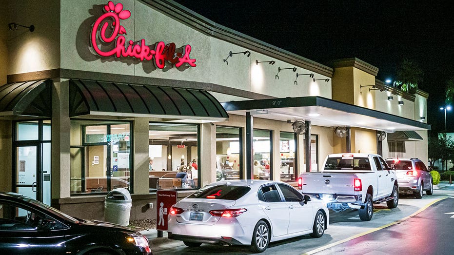 Chick-fil-A بالسيارة من خلال