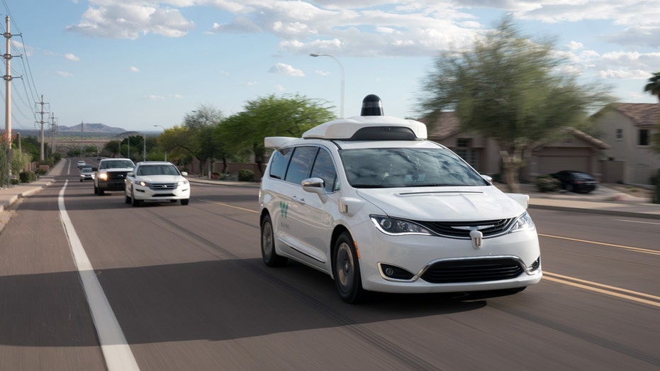 Waymo تراث حافلة صغيرة