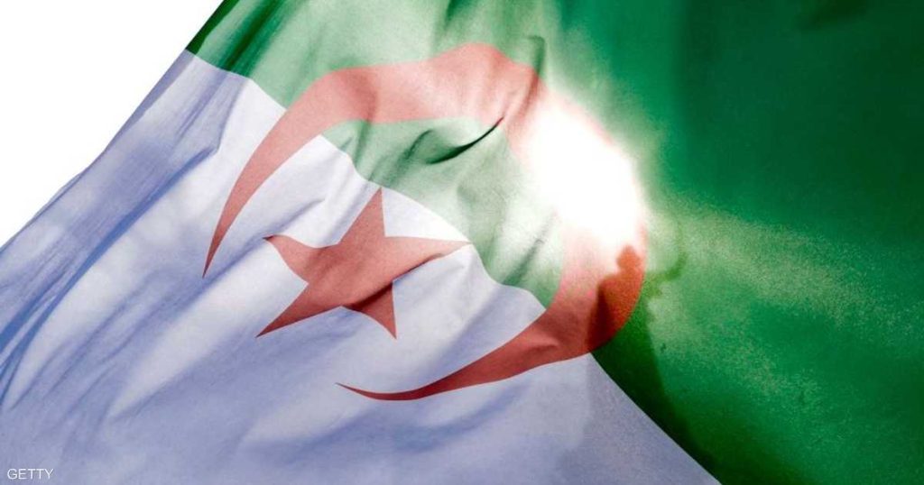 الإنجليزية أولا.. قرار مدرسي يعيد معركة الفرنسية في الجزائر