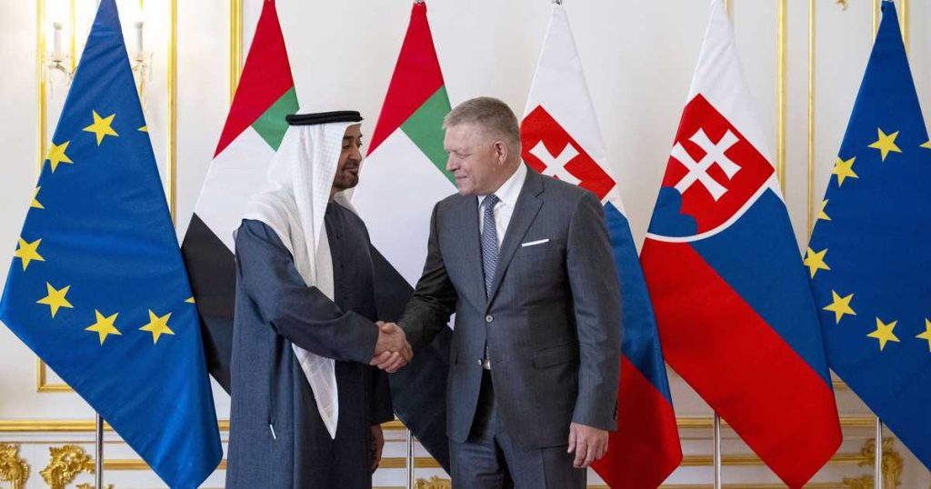 رئيس الإمارات يبحث مع رئيس وزراء سلوفاكيا علاقات التعاون