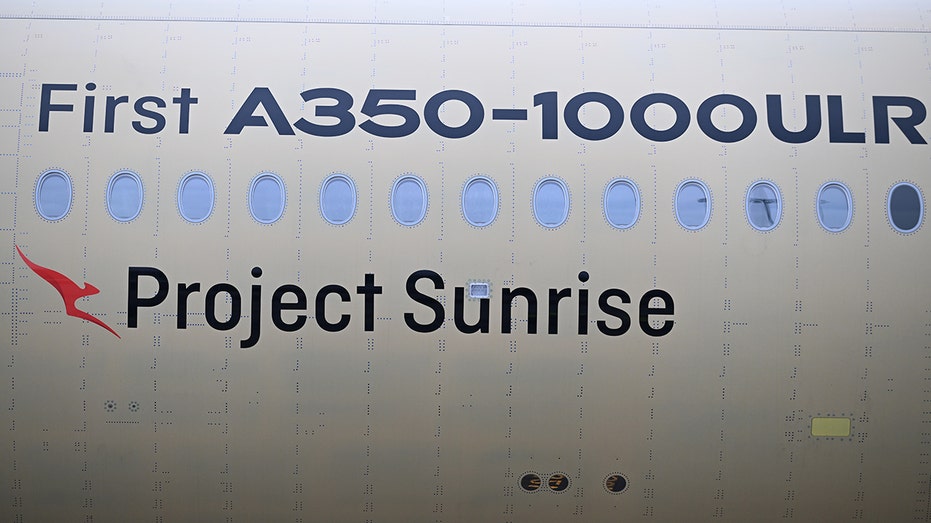 مشروع كانتاس طويل المدى للغاية Sunrise Airbus A350 Jetliner