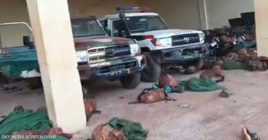 مقتل 10 جنود ماليين في هجوم دموي للقاعدة وسط مالي