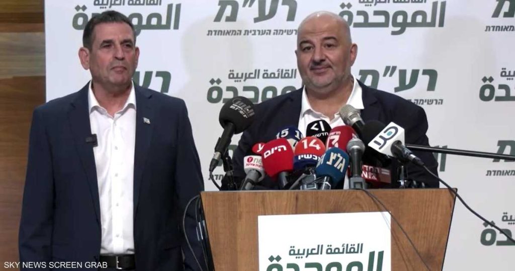 نائب يهودي بحزب إسلامي.. رهان منصور عباس ضد نتنياهو