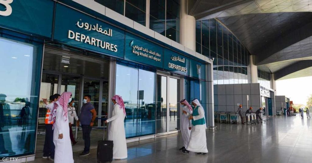 شهود لـ”فرانس برس”: عمليات إخلاء في مطار الرياض